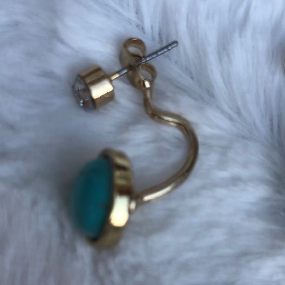 Unique shape earrings with classic style. - Picture 2 of 8